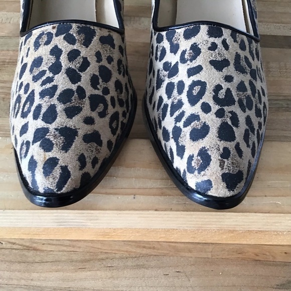 Newport News Cheetah print leather heels size 9 - Picture 3 of 6